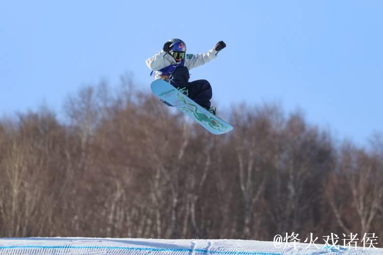 国际雪联U型场地世界杯云顶站 单板滑雪女子预赛